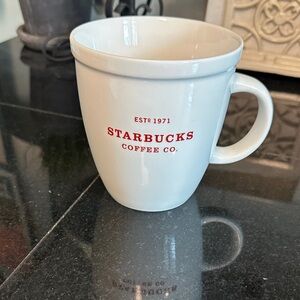 Starbucks White and Red Coffee Mug/18 fluid oz.